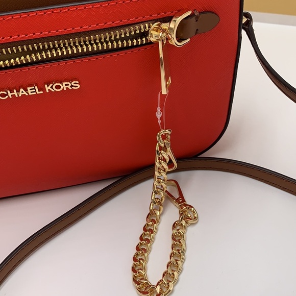 MICHAEL KORS LARGE EAST WEST ZIP CHAIN XBODY DARK SANGRIA / BROWN COLOR - Picture 7 of 15